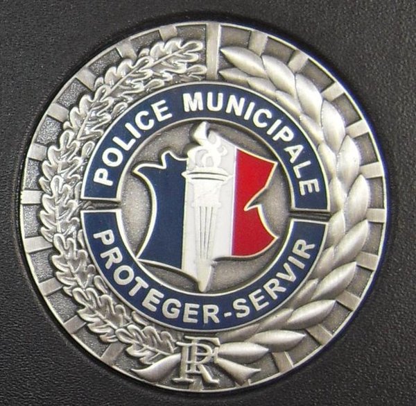 Porte carte "livre" avec insigne  de la Police Municipale
